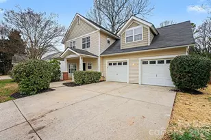 4718 Eastwycke Pl Dr, Charlotte, NC 28215 - Photo 2