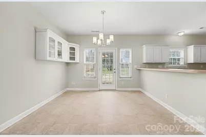 4718 Eastwycke Place Drive, Charlotte, NC 28215 - Photo 4