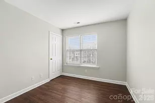 4718 Eastwycke Pl Dr, Charlotte, NC 28215 - Photo 12