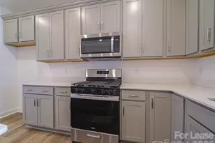 1535 Pebble Shr Ln, Belmont, NC 28012 - Photo 4