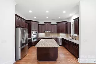 1004 Sultana Ln, Matthews, NC 28104 - Photo 10