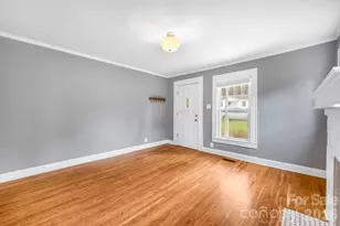 900 Sweetbriar St, Charlotte, NC 28205 - Photo 8