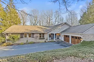 103 Bellshire Dr, Flat Rock, NC 28731 - Photo 2