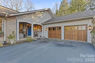 103 Bellshire Dr, Flat Rock, NC 28731 - Photo 4