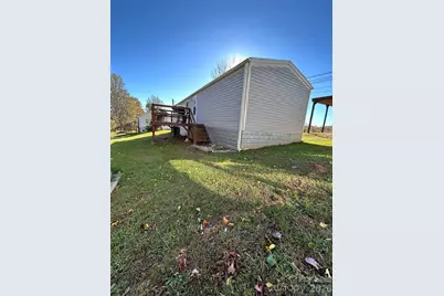 135 Phillips Road, Spruce Pine, NC 28777 - Photo 4