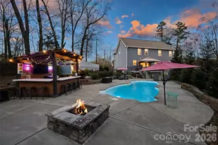 306 Breezewood Dr, Charlotte, NC 28262 - Photo 34