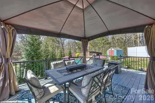 306 Breezewood Dr, Charlotte, NC 28262 - Photo 30