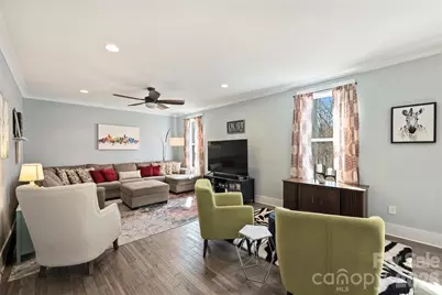 306 Breezewood Drive, Charlotte, NC 28262 - Photo 14