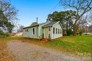 630 2nd St SW, Conover, NC 28613 - Photo 2