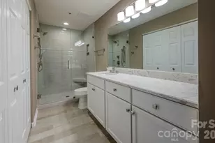 17925 Kings Point Dr, Cornelius, NC 28031 - Photo 12