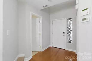 17925 Kings Point Dr, Cornelius, NC 28031 - Photo 8