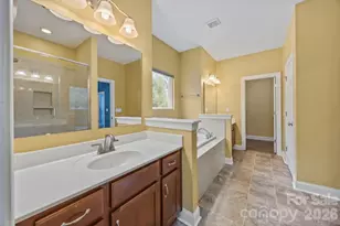 7015 Mt Holly-Huntersville Rd, Charlotte, NC 28216 - Photo 16