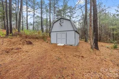 7015 Mount Holly Huntersville Road, Charlotte, NC 28216 - Photo 30