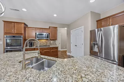7015 Mount Holly Huntersville Road, Charlotte, NC 28216 - Photo 12