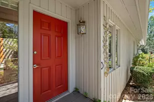 101 Deerlake Dr, Asheville, NC 28803 - Photo 6