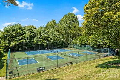 101 Deerlake Drive, Asheville, NC 28803 - Photo 4