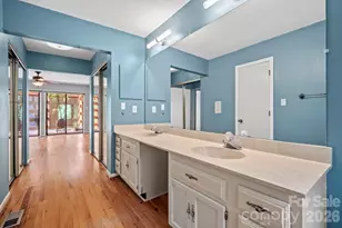 101 Deerlake Dr, Asheville, NC 28803 - Photo 24