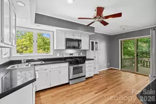 101 Deerlake Dr, Asheville, NC 28803 - Photo 18