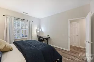 5423 Dockery Dr, Charlotte, NC 28209 - Photo 4