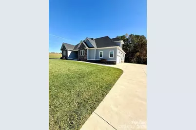 3508 Alfalfa Street, Conover, NC 28613 - Photo 2