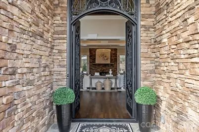 252 Milford Circle, Mooresville, NC 28117 - Photo 2