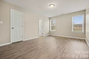 6027 Running Deer Rd, Charlotte, NC 28214 - Photo 12