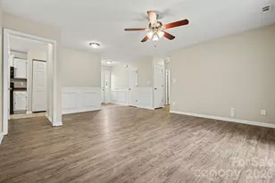 6027 Running Deer Rd, Charlotte, NC 28214 - Photo 4