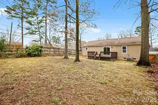 6027 Running Deer Rd, Charlotte, NC 28214 - Photo 18