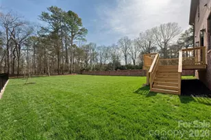 100 N Brackenbury Ln, Charlotte, NC 28270 - Photo 46
