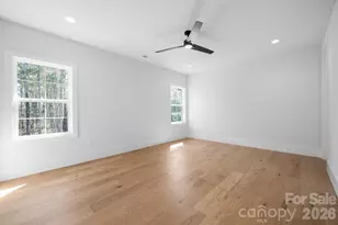 100 N Brackenbury Ln, Charlotte, NC 28270 - Photo 32