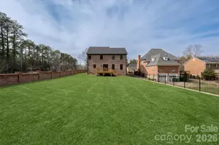 100 N Brackenbury Ln, Charlotte, NC 28270 - Photo 44