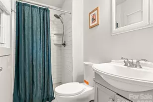 27 Brookcliff Dr, Asheville, NC 28804 - Photo 30