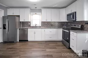 200 W Shannonhouse St, Shelby, NC 28152 - Photo 12