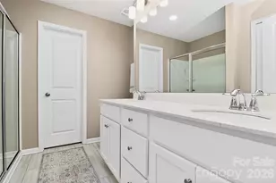 2017 Karen Woods Ln, Charlotte, NC 28216 - Photo 10