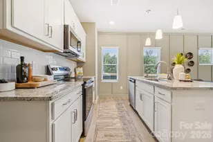 4618 Lakeview Road N, Charlotte, NC 28216 - Photo 12