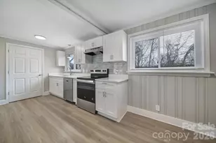 4008 Tennessee Ave, Charlotte, NC 28216 - Photo 16