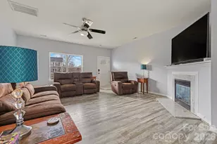 14312 Arlandes Dr, Charlotte, NC 28278 - Photo 4