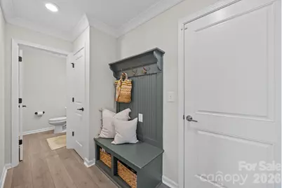 4021 Hidden Oaks Drive, Charlotte, NC 28205 - Photo 4