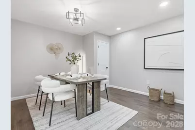 9243 Edgevale Drive, Charlotte, NC 28216 - Photo 10