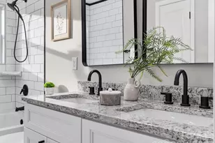 9243 Edgevale Dr, Charlotte, NC 28216 - Photo 24