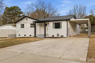 9243 Edgevale Dr, Charlotte, NC 28216 - Photo 2