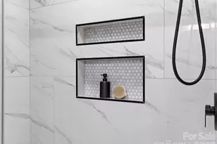 9243 Edgevale Dr, Charlotte, NC 28216 - Photo 18