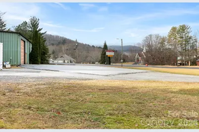 695 Nc 9 Highway, Black Mountain, NC 28711 - Photo 4
