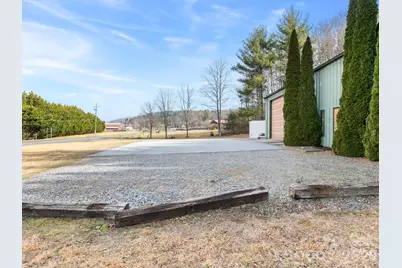 695 Nc 9 Highway, Black Mountain, NC 28711 - Photo 30