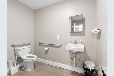 695 Nc 9 Highway, Black Mountain, NC 28711 - Photo 14