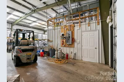 695 Nc 9 Highway, Black Mountain, NC 28711 - Photo 28