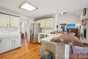 4005 Little River Rd, Hendersonville, NC 28739 - Photo 16