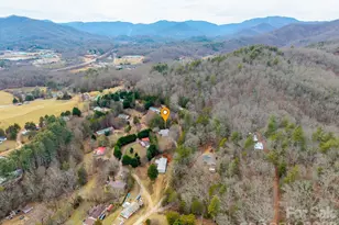 210 Ledbetter Ln, Franklin, NC 28734 - Photo 32