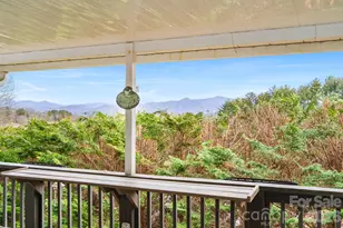 210 Ledbetter Ln, Franklin, NC 28734 - Photo 2