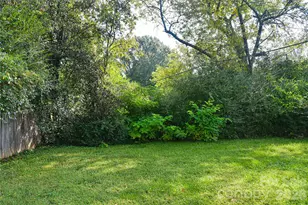 12 Moody St, Candler, NC 28715 - Photo 4